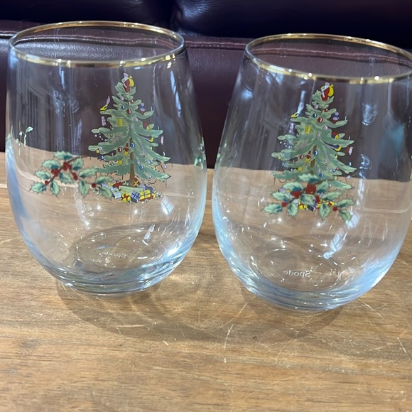 Spode Christmas Tree seamless wine glasses. Perfect condition. Set of two! - Picture 2 of 6
